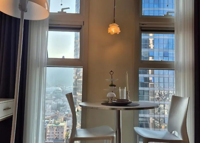 Апартаменты Lumini House