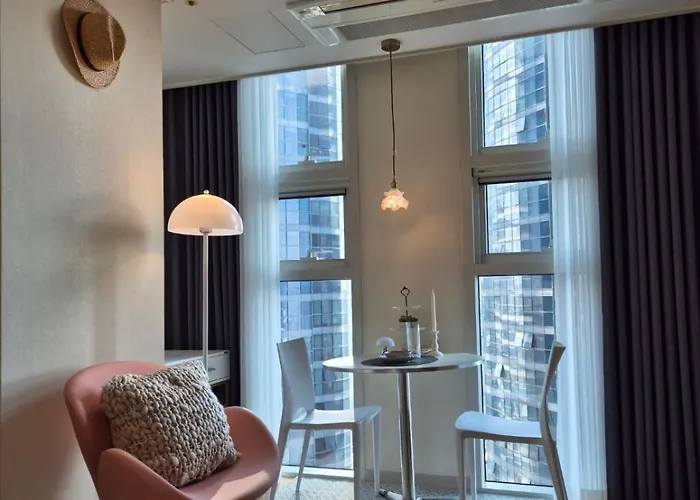 Апартаменты Lumini House Сеул
