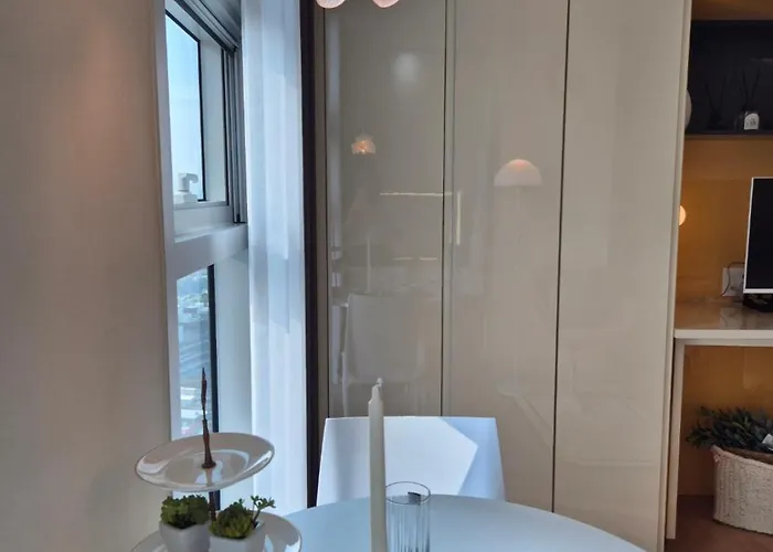Lumini House Апартаменты