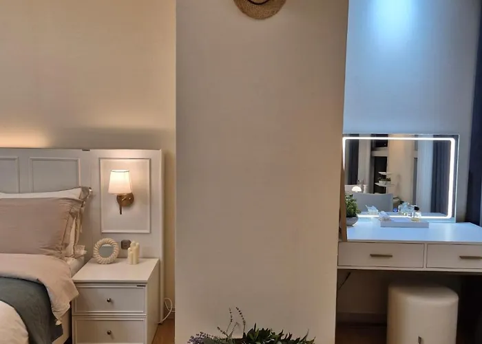 Lumini House *